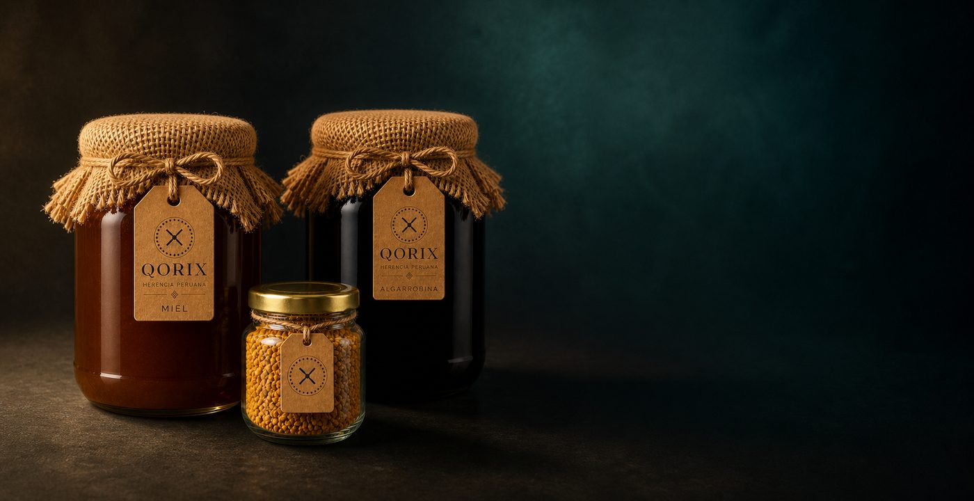 Miel, algarrobina y polen Qorix: visual referencial de empaque